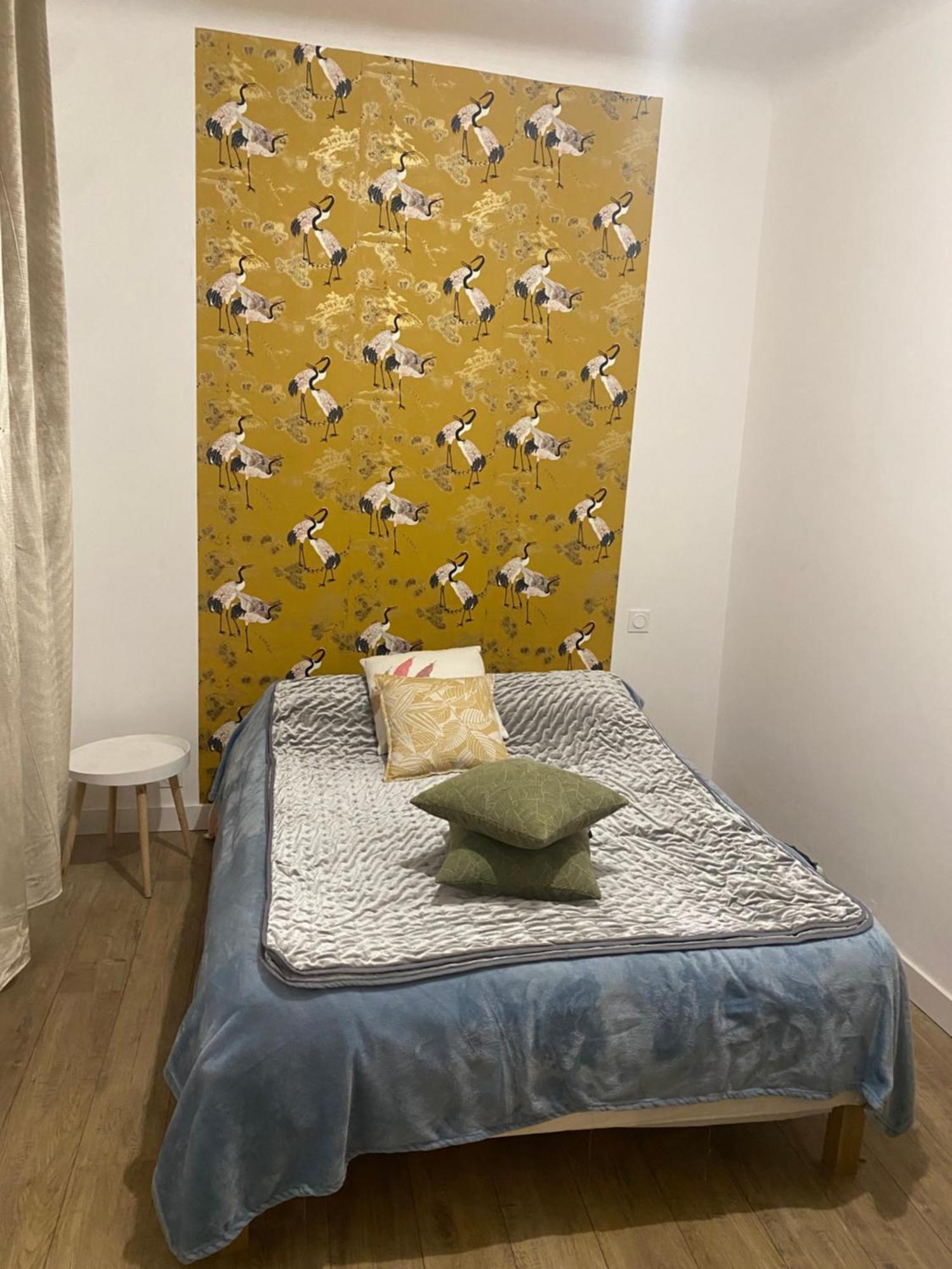 Bel Appartement En Plein Coeur De カルパントラ エクステリア 写真